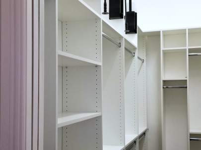Custom Closet-Pull downs for high space access