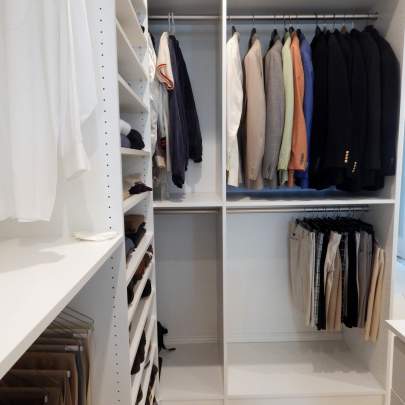 Floor mount adjustable closet